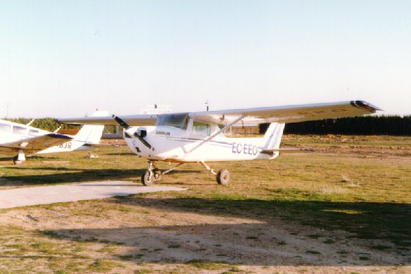 CESSNA 152