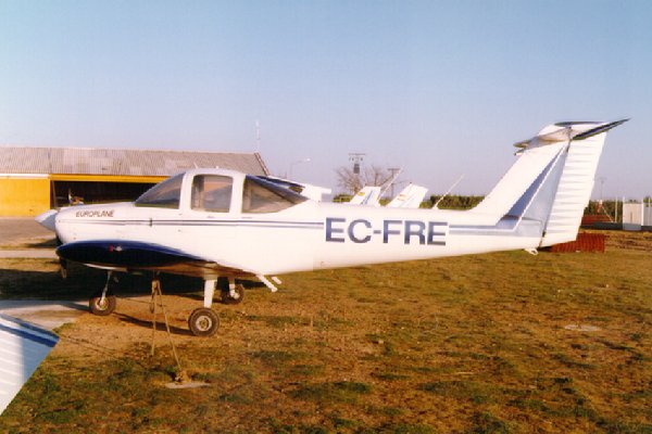 PIPER PA-38